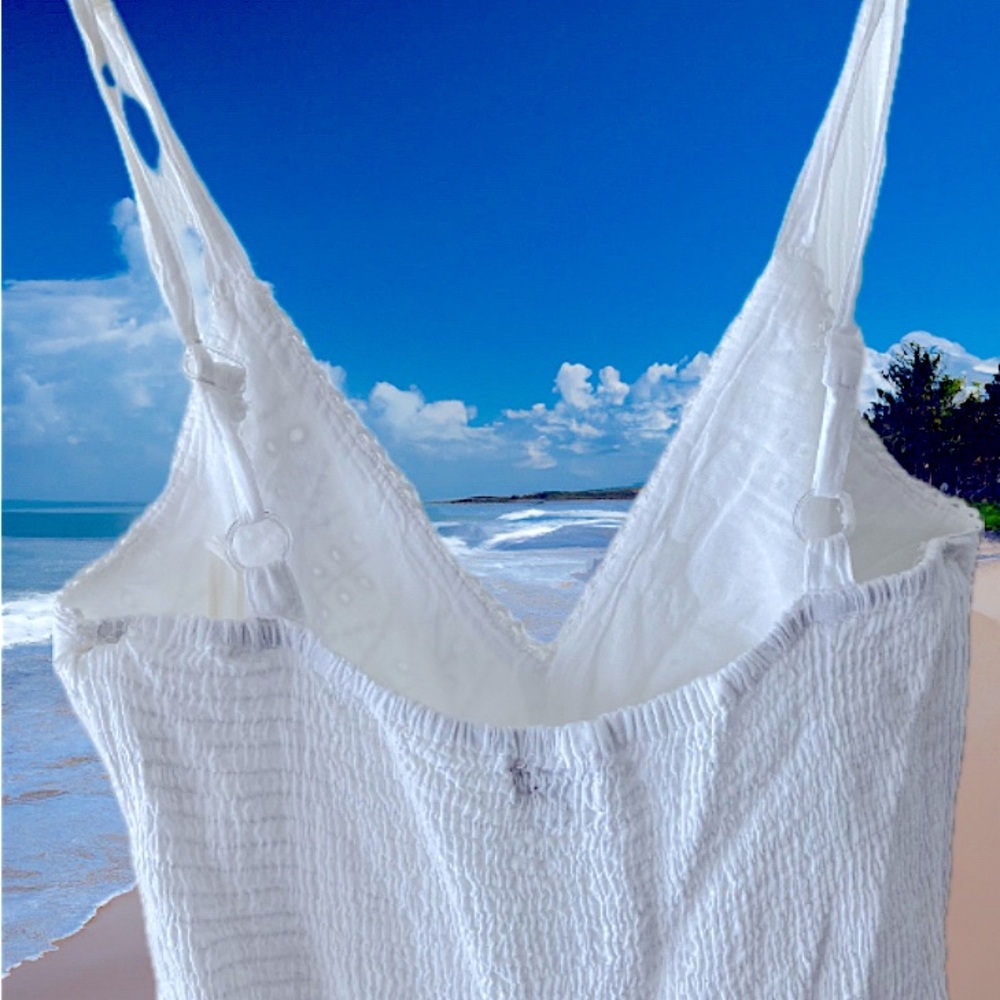 Magic White Maxi Dress with Lace Details - Picture 5 of 12